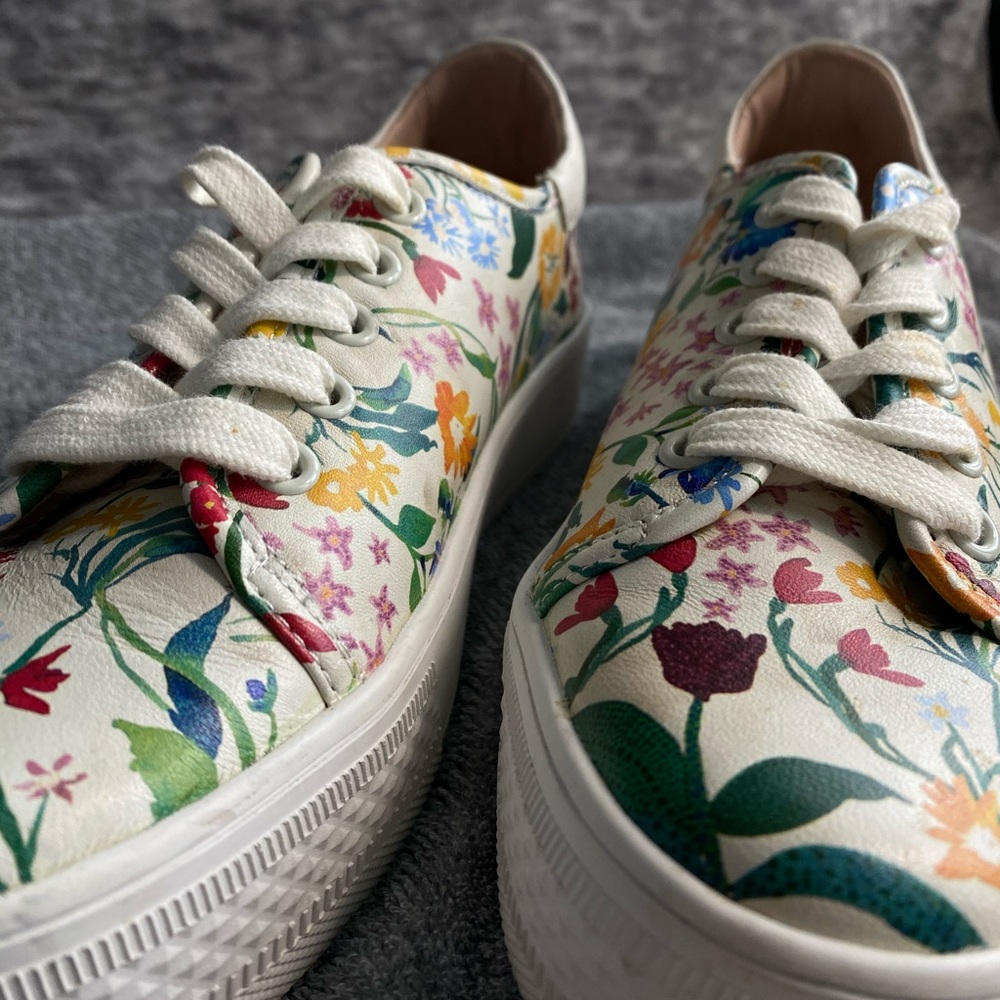 Alice + Olivia Women’s Sneakers UNWORN - Picture 4 of 7